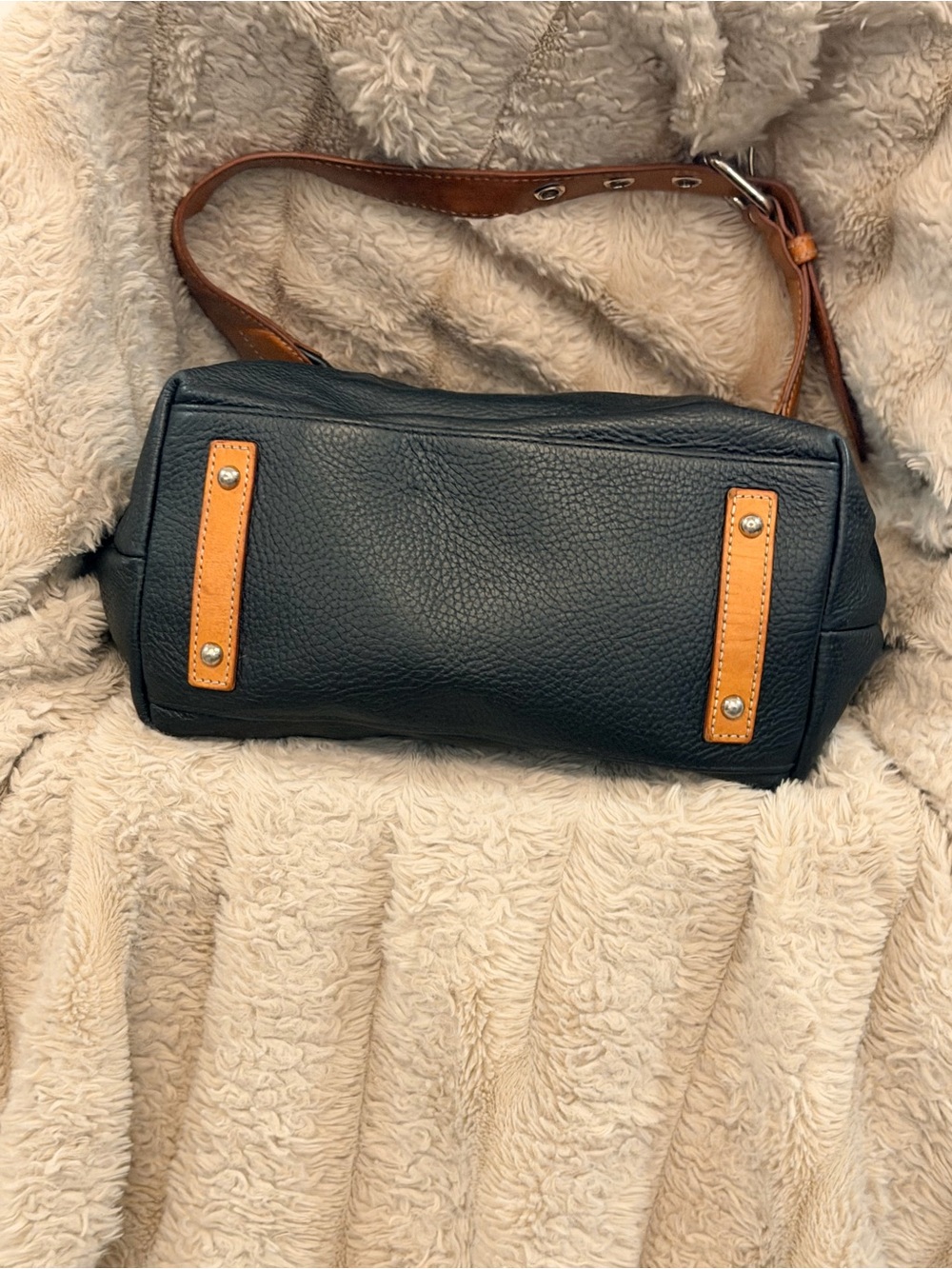 Dooney & Bourke Black Leather Shoulder Bag with Tan Trim - Picture 4 of 10